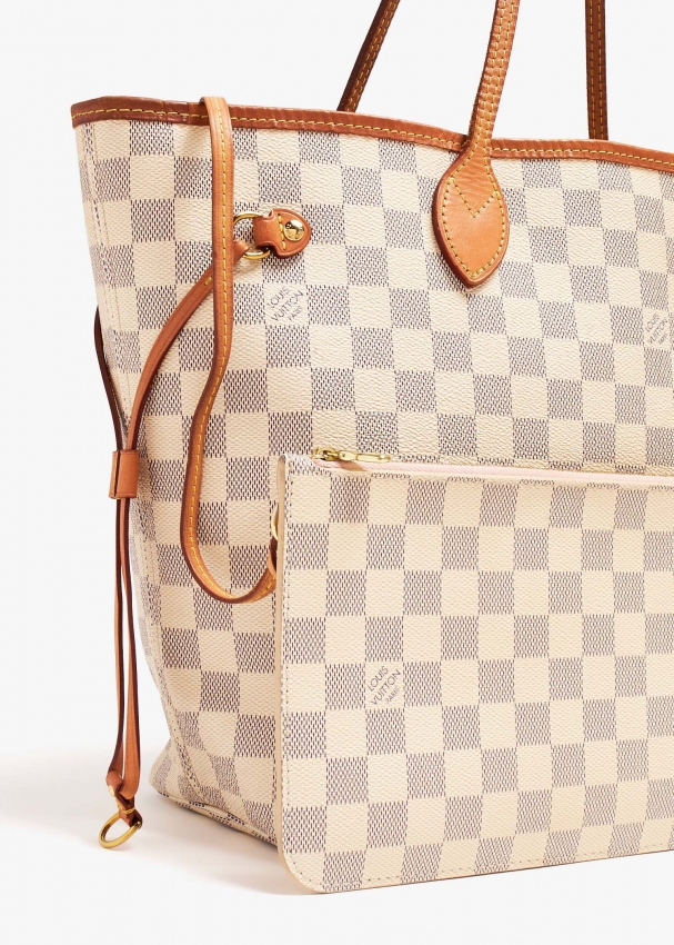 Louis Vuitton Pre Loved Neverfull MM tote bag for Women Cream in Bahrain Level Shoes