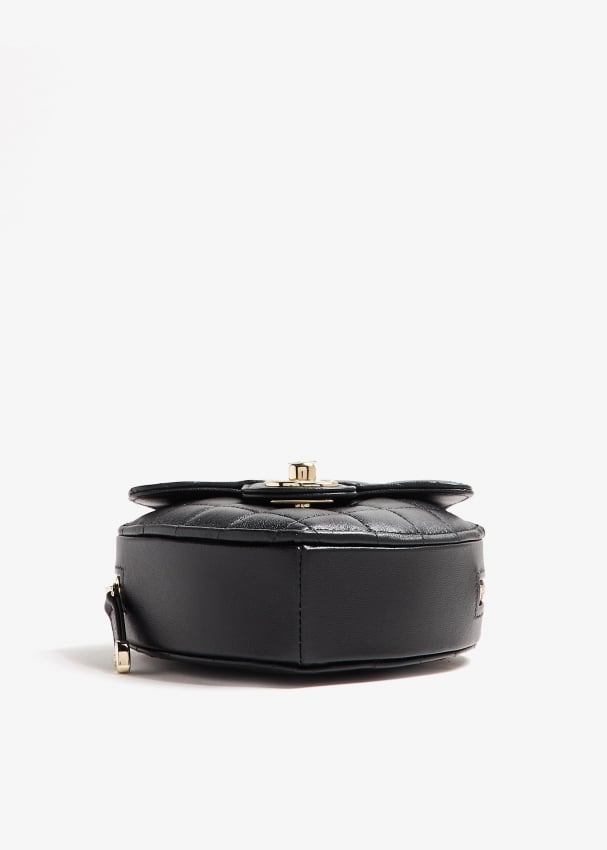 pldchanelheartbag01-black_6.jpg