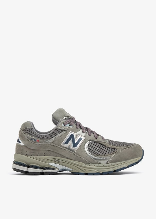 New Balance 2002R sneakers for Women - Grey in UAE | Level Shoes