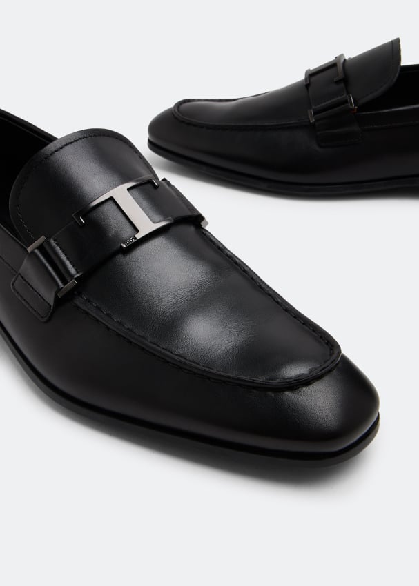 Tod's T Timeless loafers for Men - Black in UAE | Level Shoes