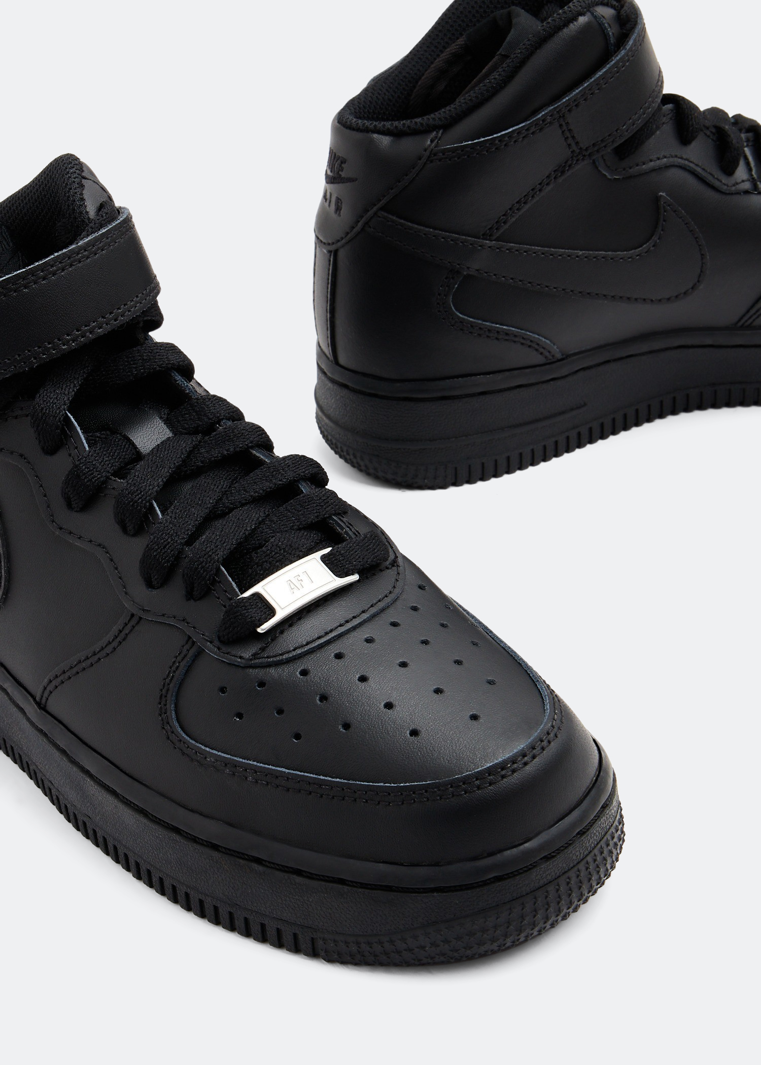 Jordan air force 1 hotsell all black