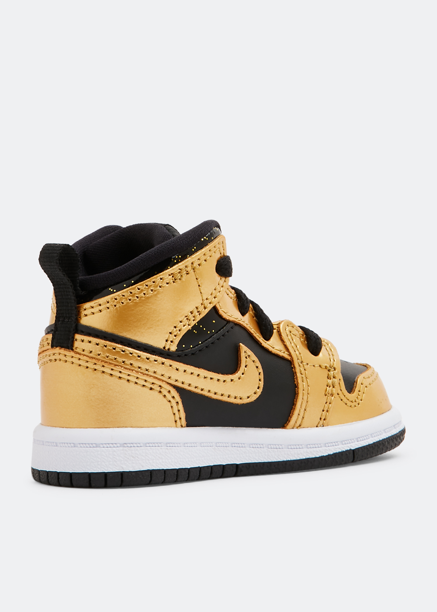 Nike jordan black and gold hotsell