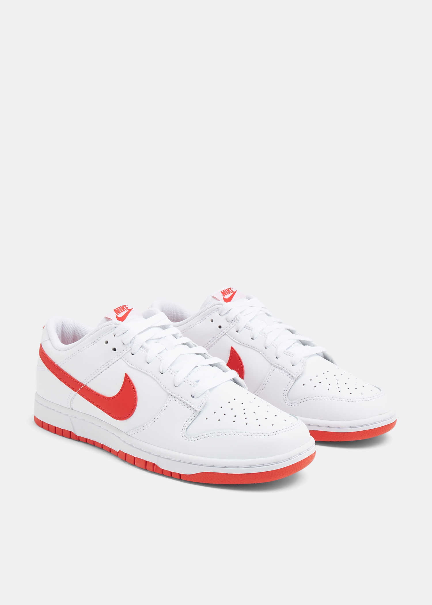 Nike Dunk Low 'Mystic Red' sneakers for Men - Red in UAE