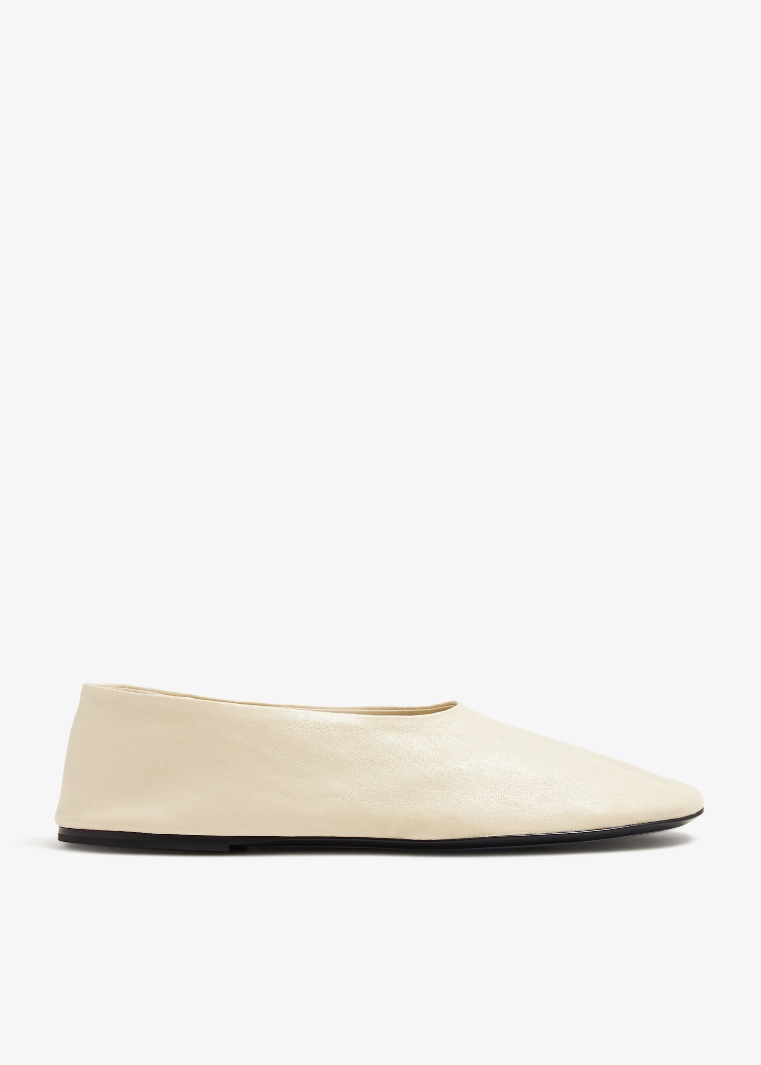 

Maiden ballerinas, White