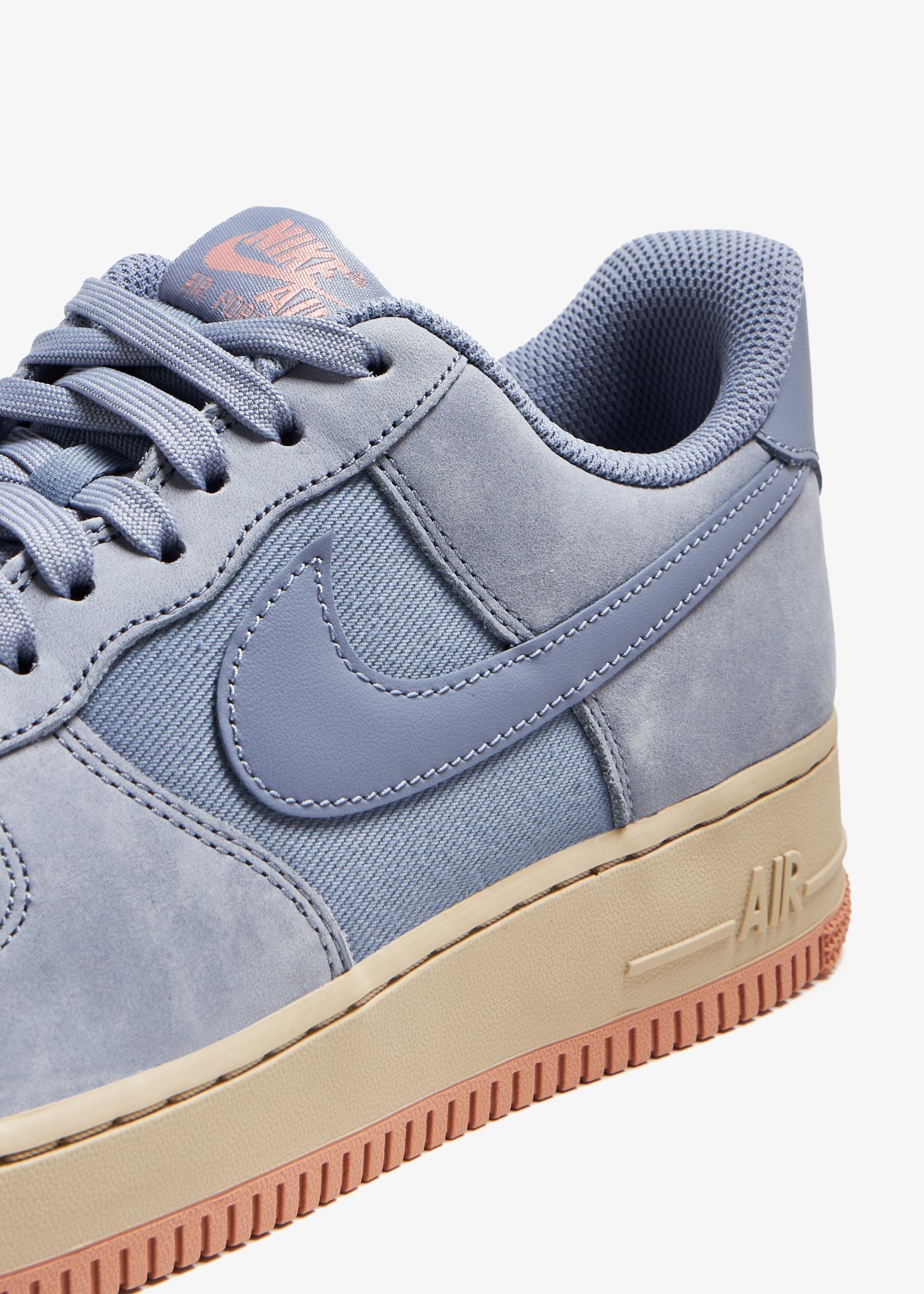 Nike air force 1 '07 trainers in glacier blue suede with gum sole best sale