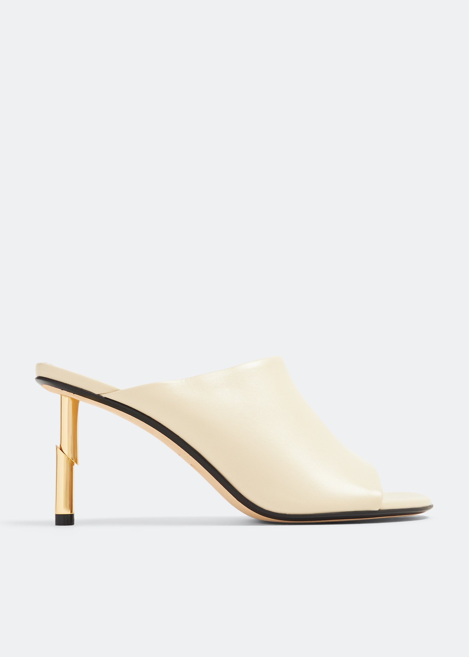 

Sequence mules, White