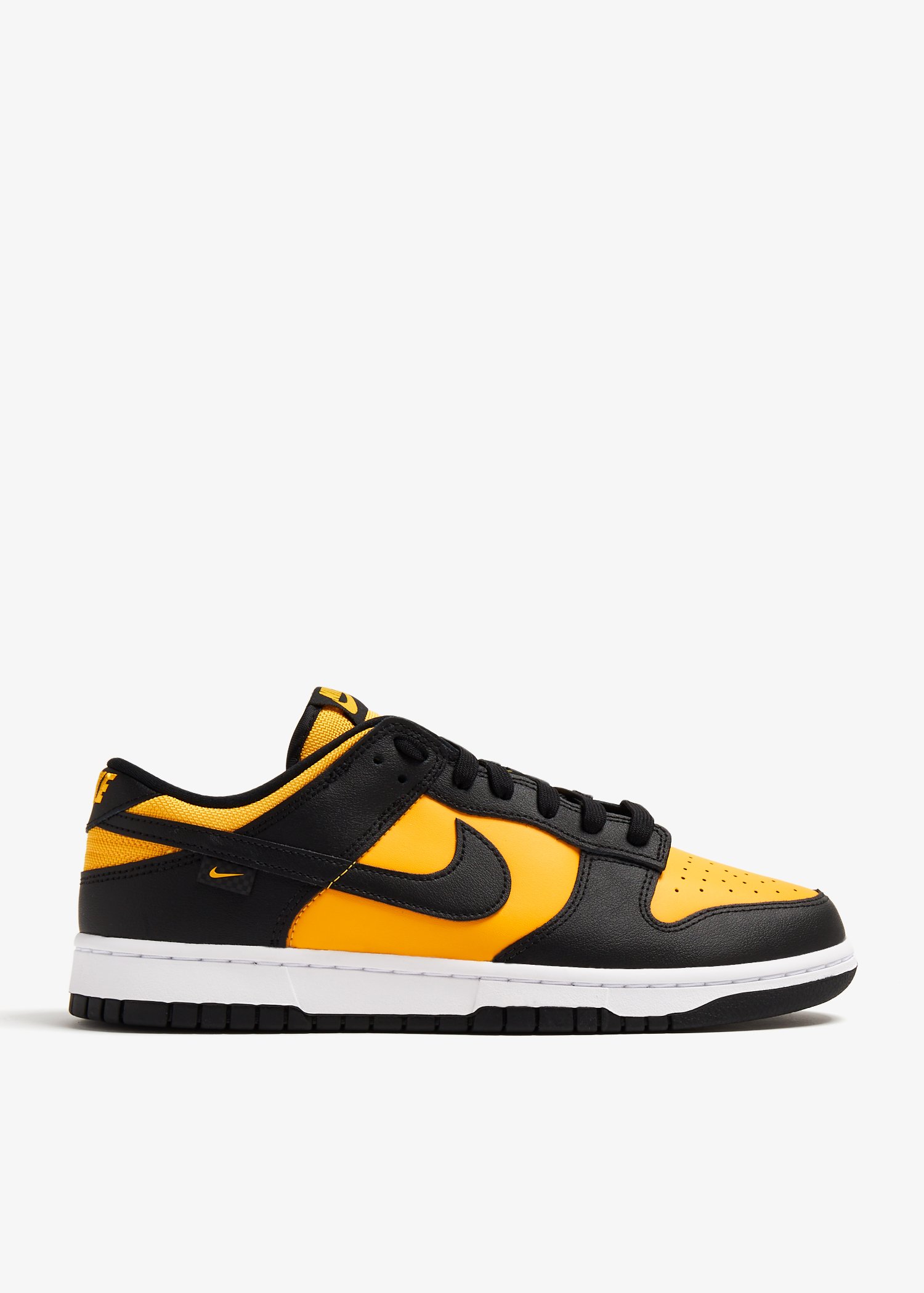 Nike Dunk Low 'Black University Gold' sneakers for Men - Black in UAE |  Level Shoes