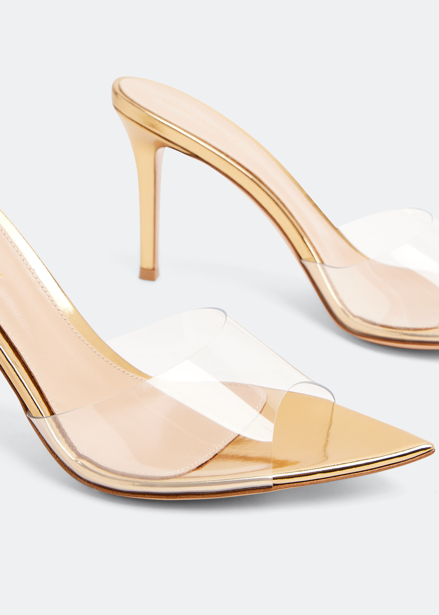 

Elle mules, Gold