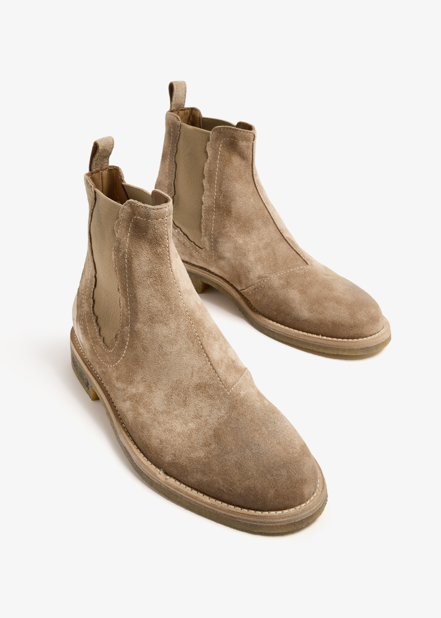 Golden goose sale chelsea boots