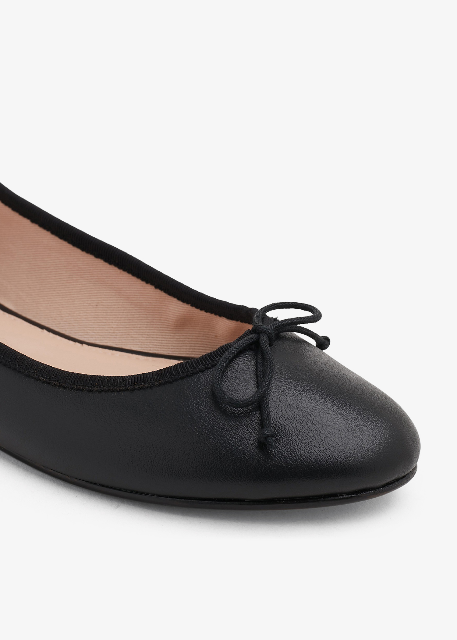 Ladies black best sale ballet flats