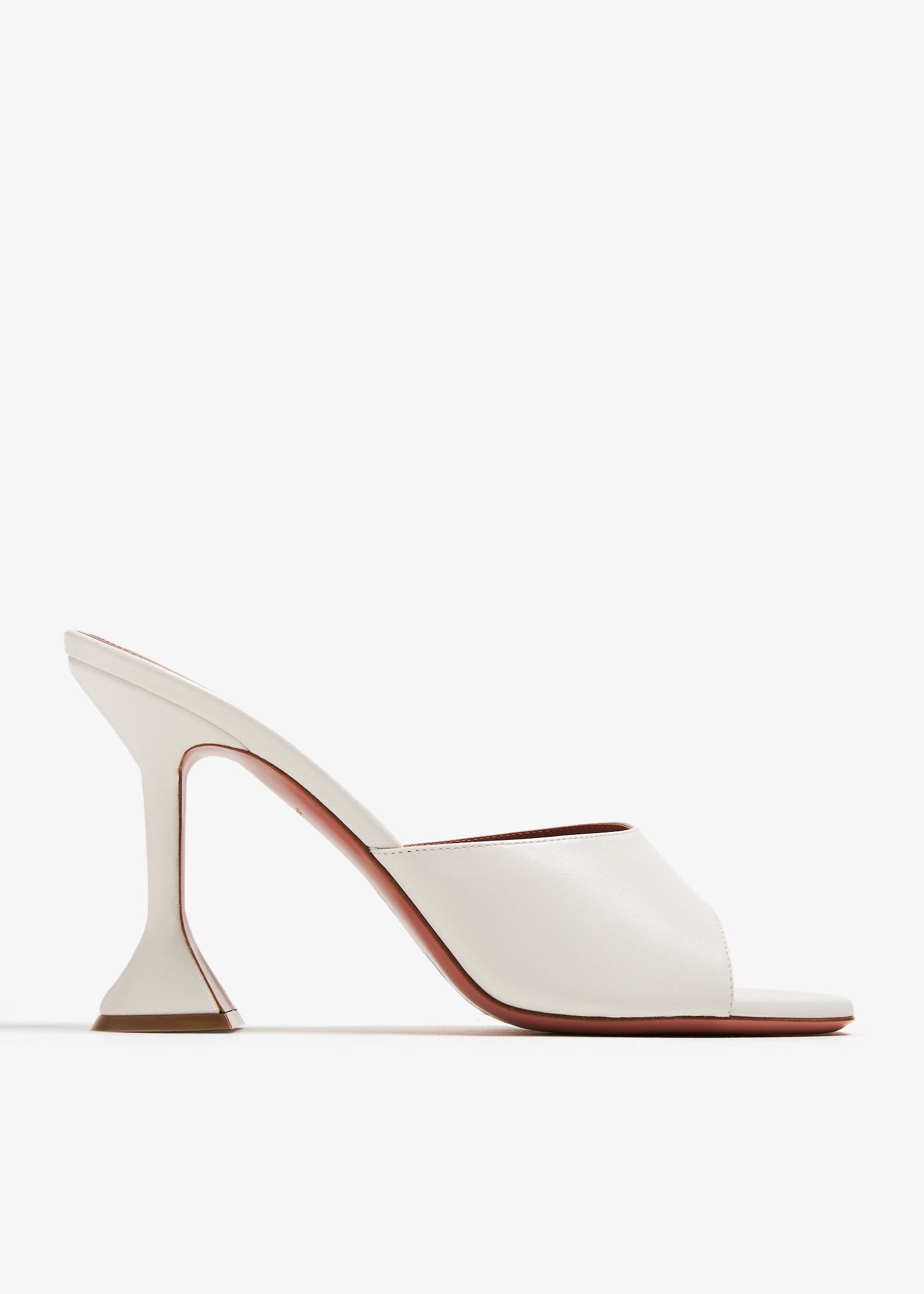 

Lupita mules, White