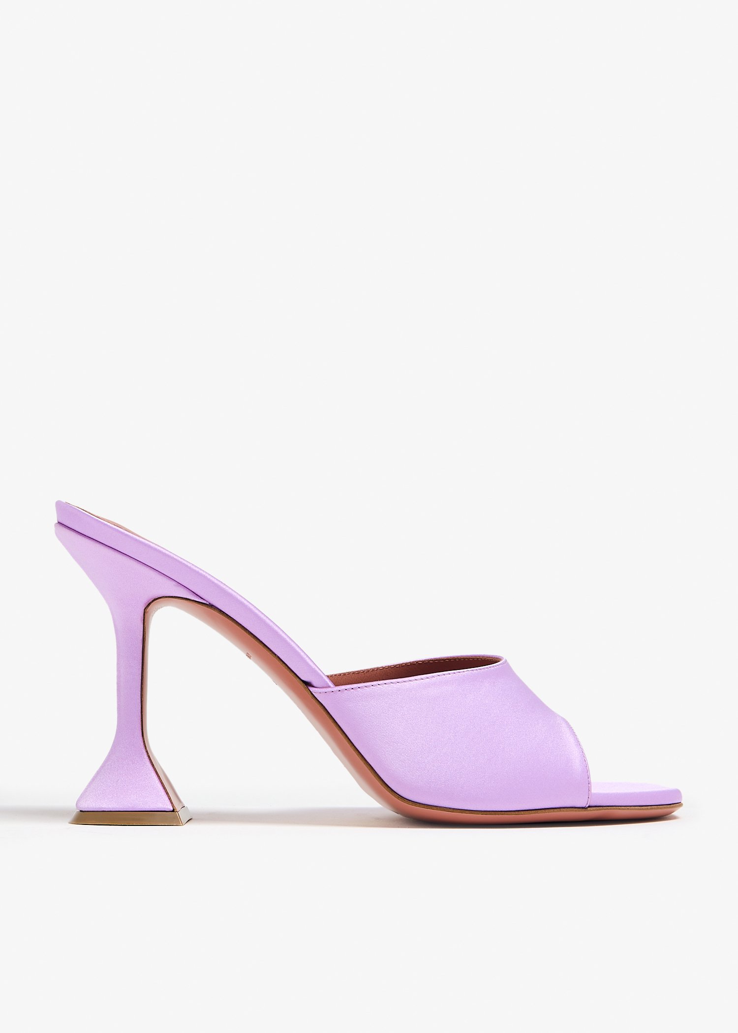 

Lupita mules, Purple