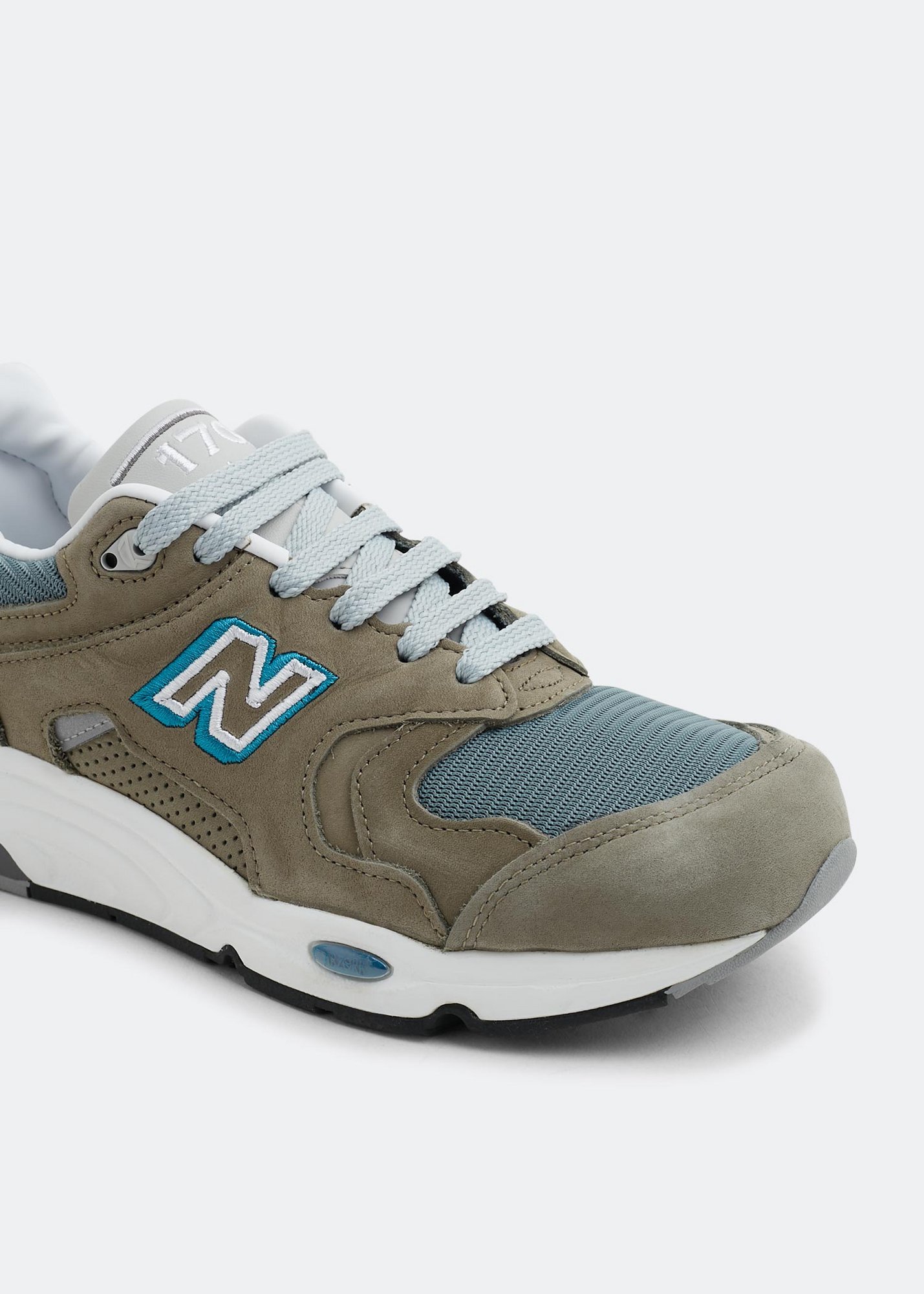 New Balance 1700 sneakers for Men Brown in UAE Level Shoes