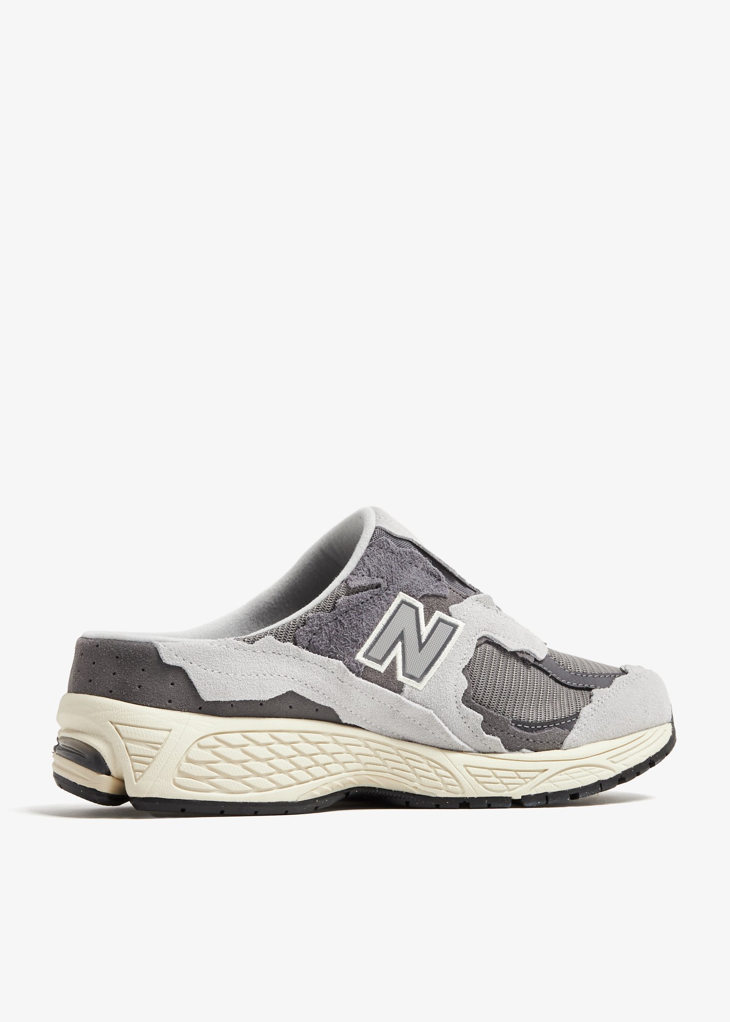 New Balance 2002 mule sneakers for ADULT UNISEX Men Women Grey in UAE Level Shoes