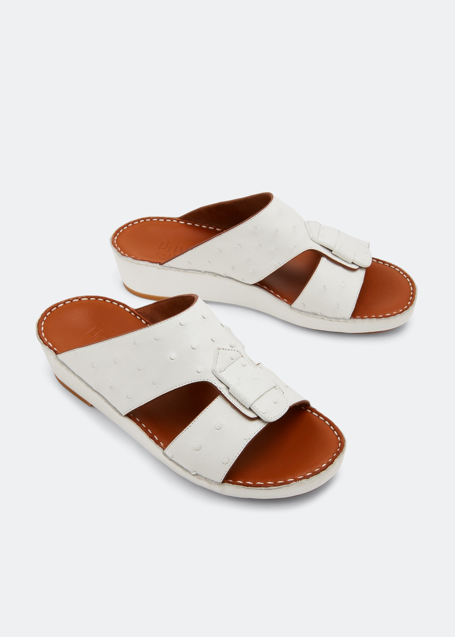 

Fissare Ostrich sandals, White