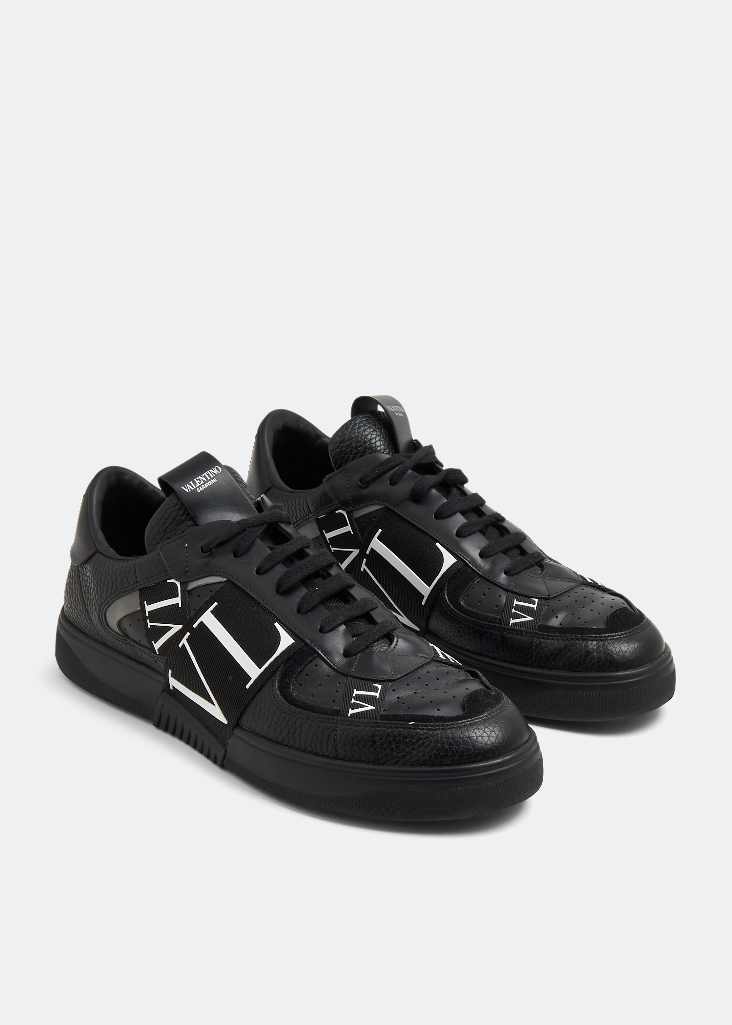 

VL7N sneakers, Black