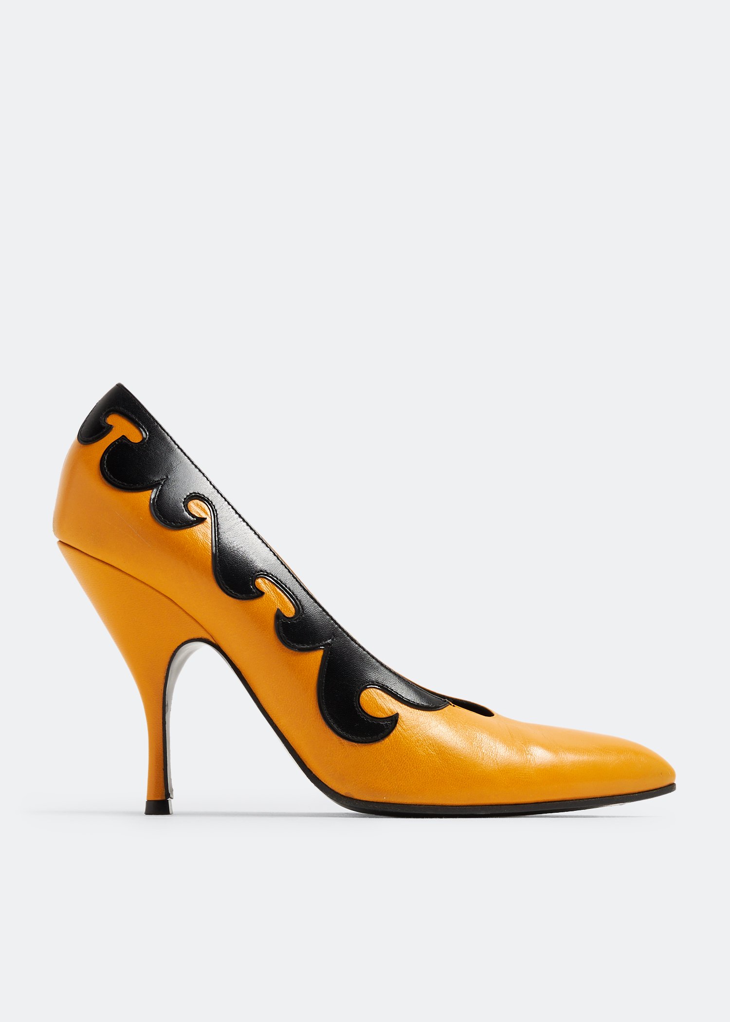 

Curl pumps, Orange