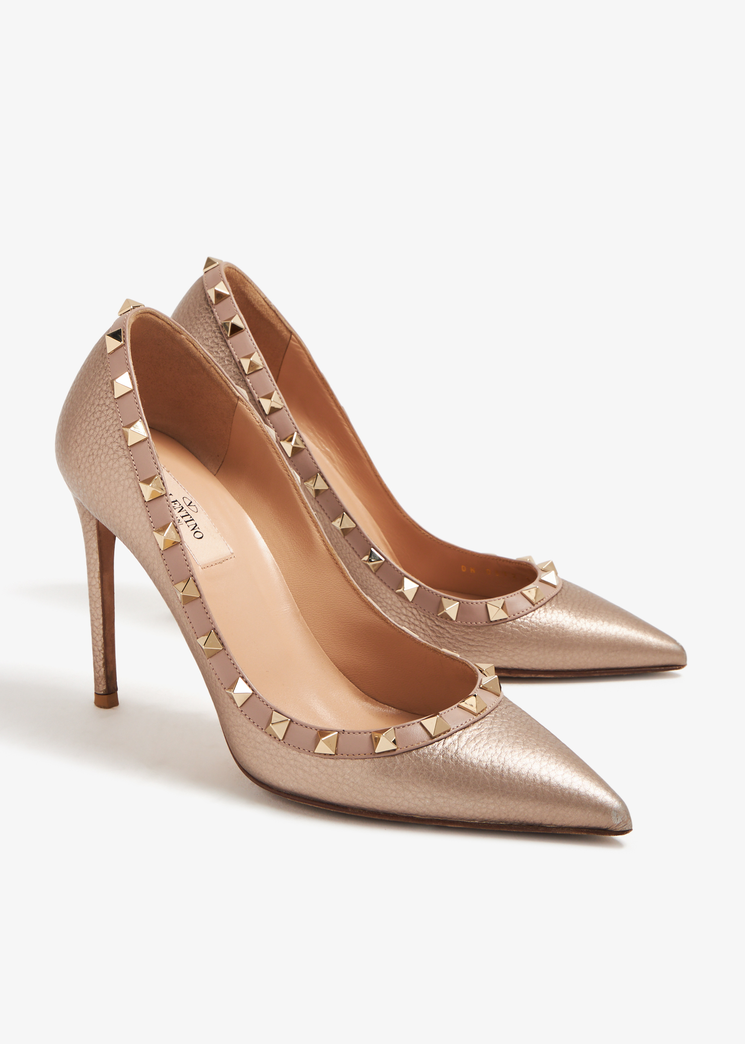 Valentino garavani rockstud outlet metallic leather pumps