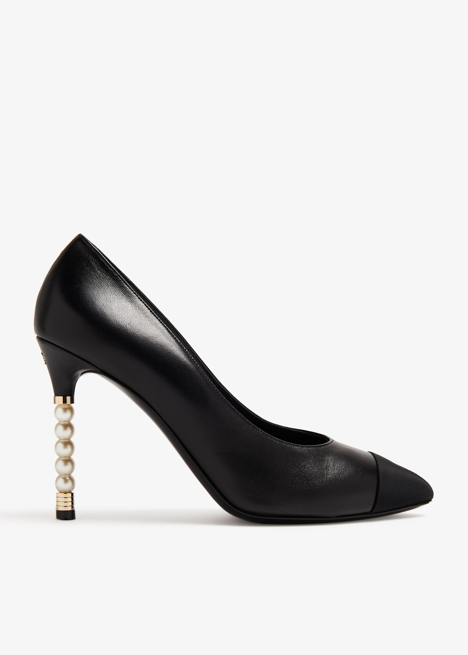 Chanel Pre-Loved Cap Toe slingback pumps for Women - Black in UAE