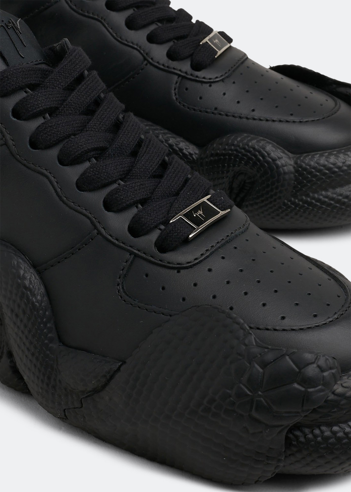 

Cobras sneakers, Black