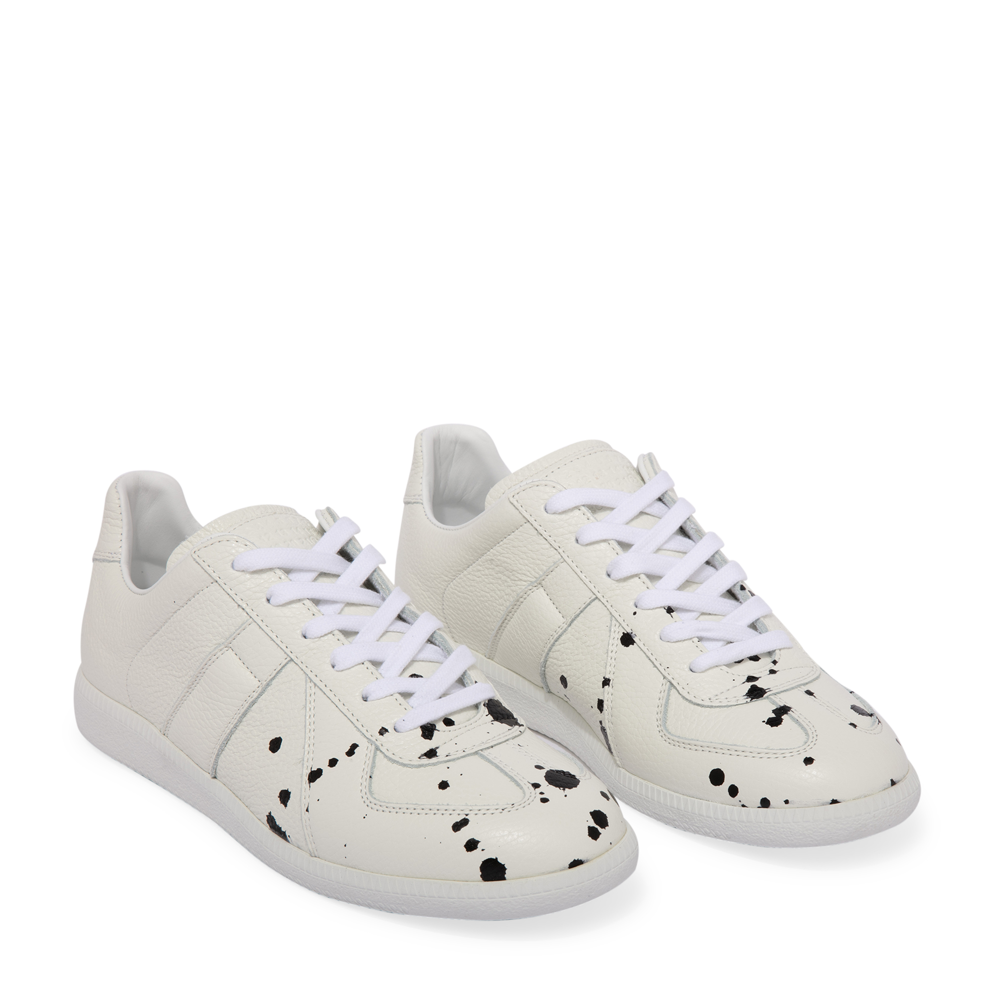 

Replica sneakers, White