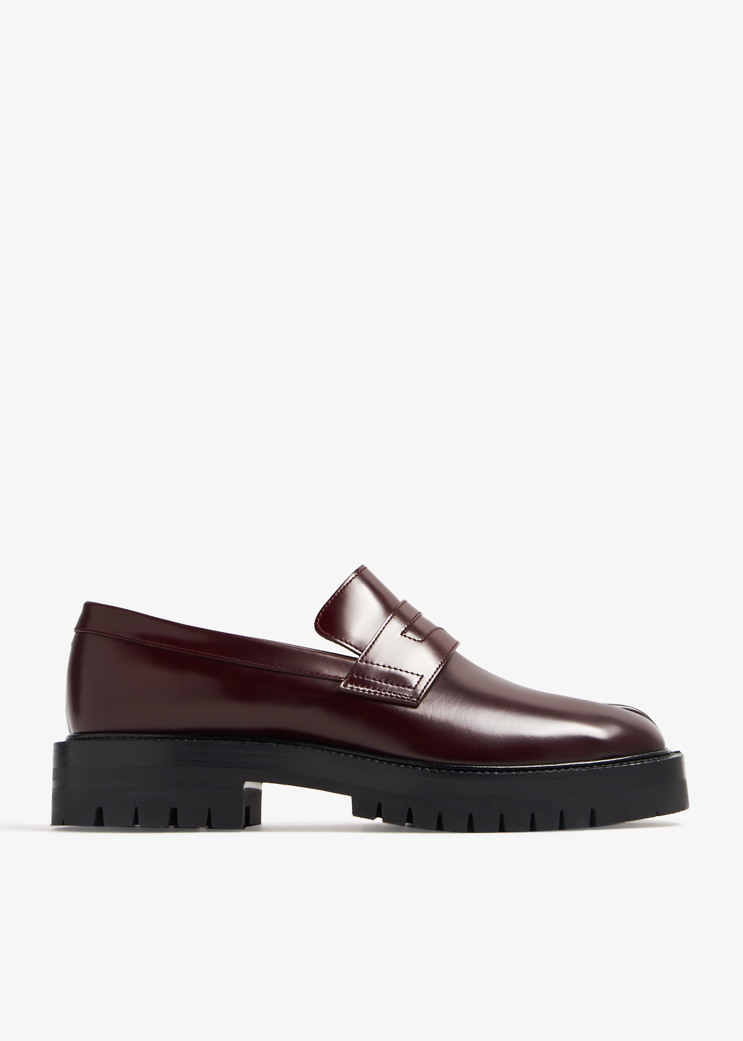 

Tabi loafers, Burgundy