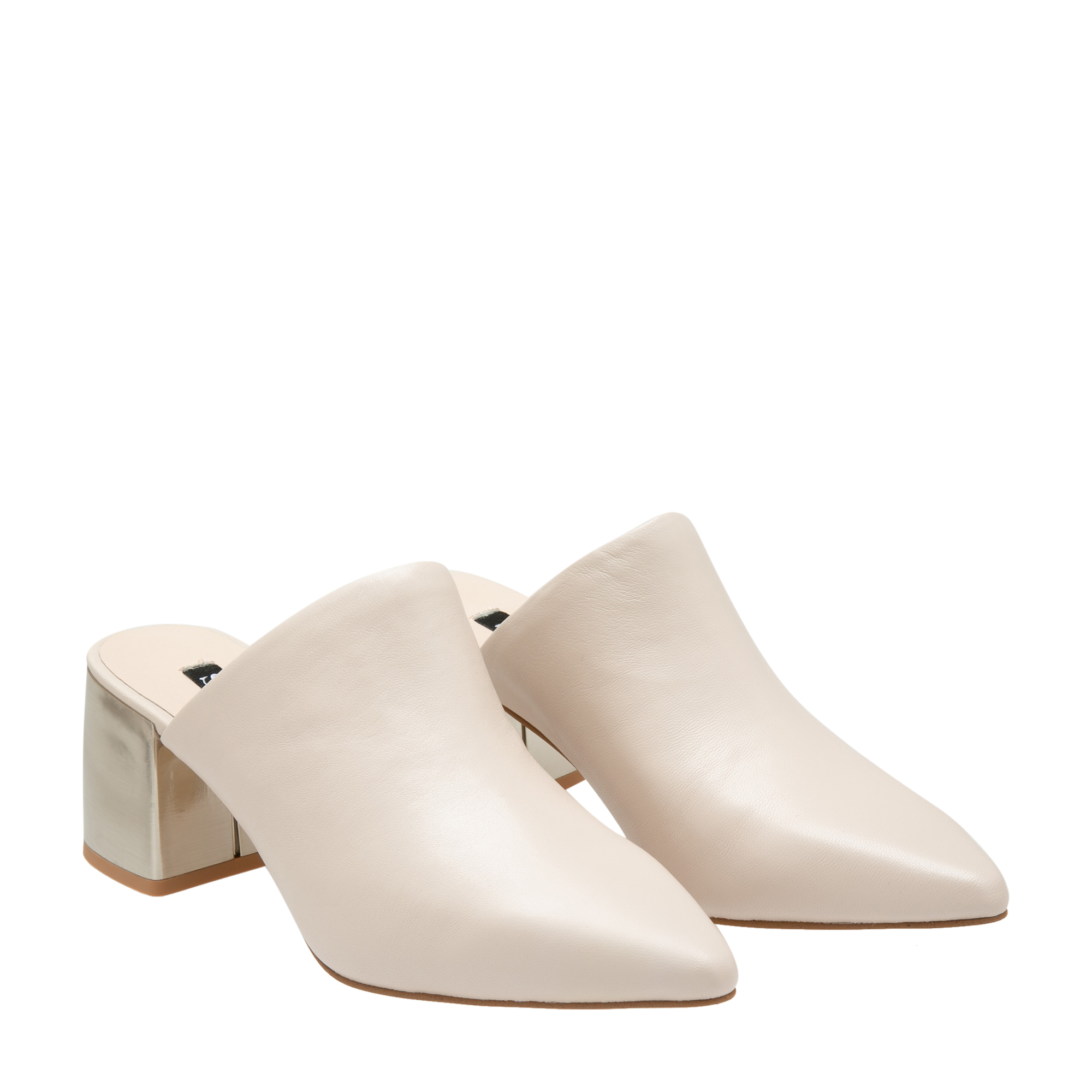 

Savina mules, White