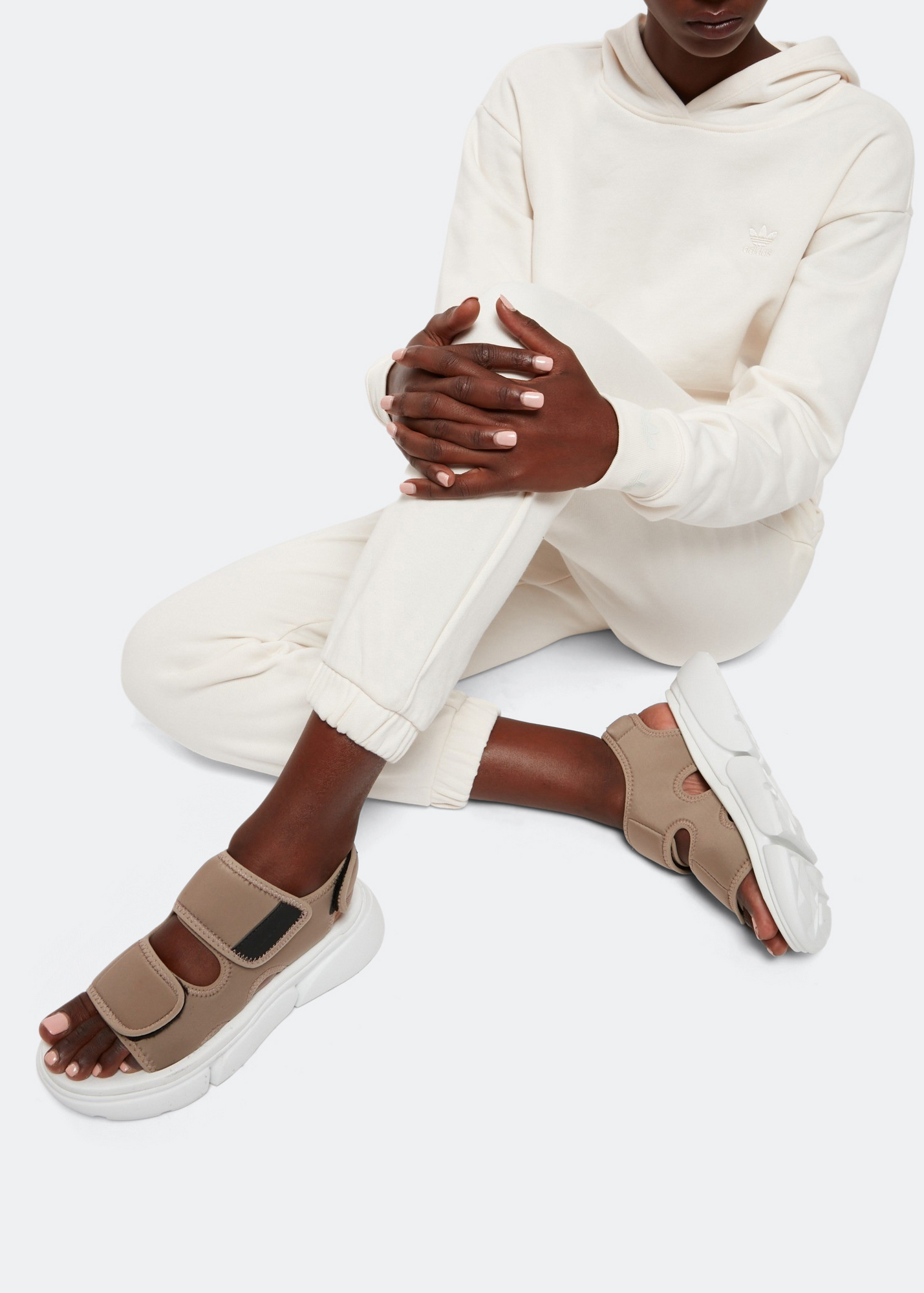 

Tank low sandals, Beige