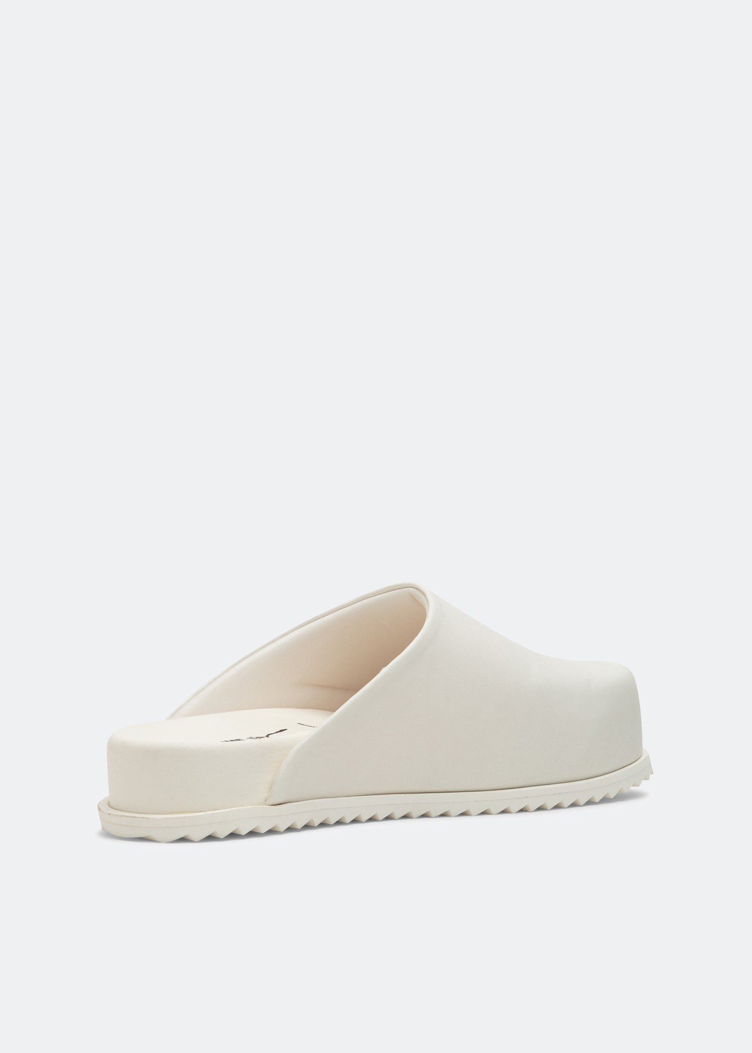 

Truck clogs, White