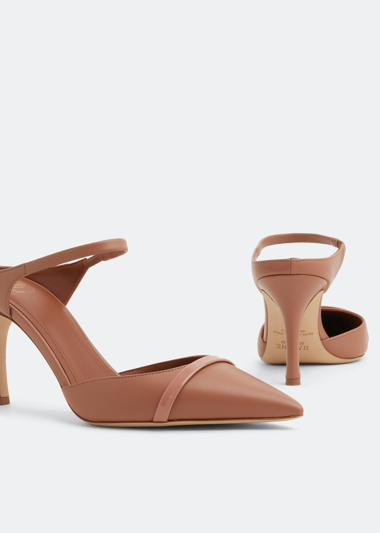 

Uma mules, Beige