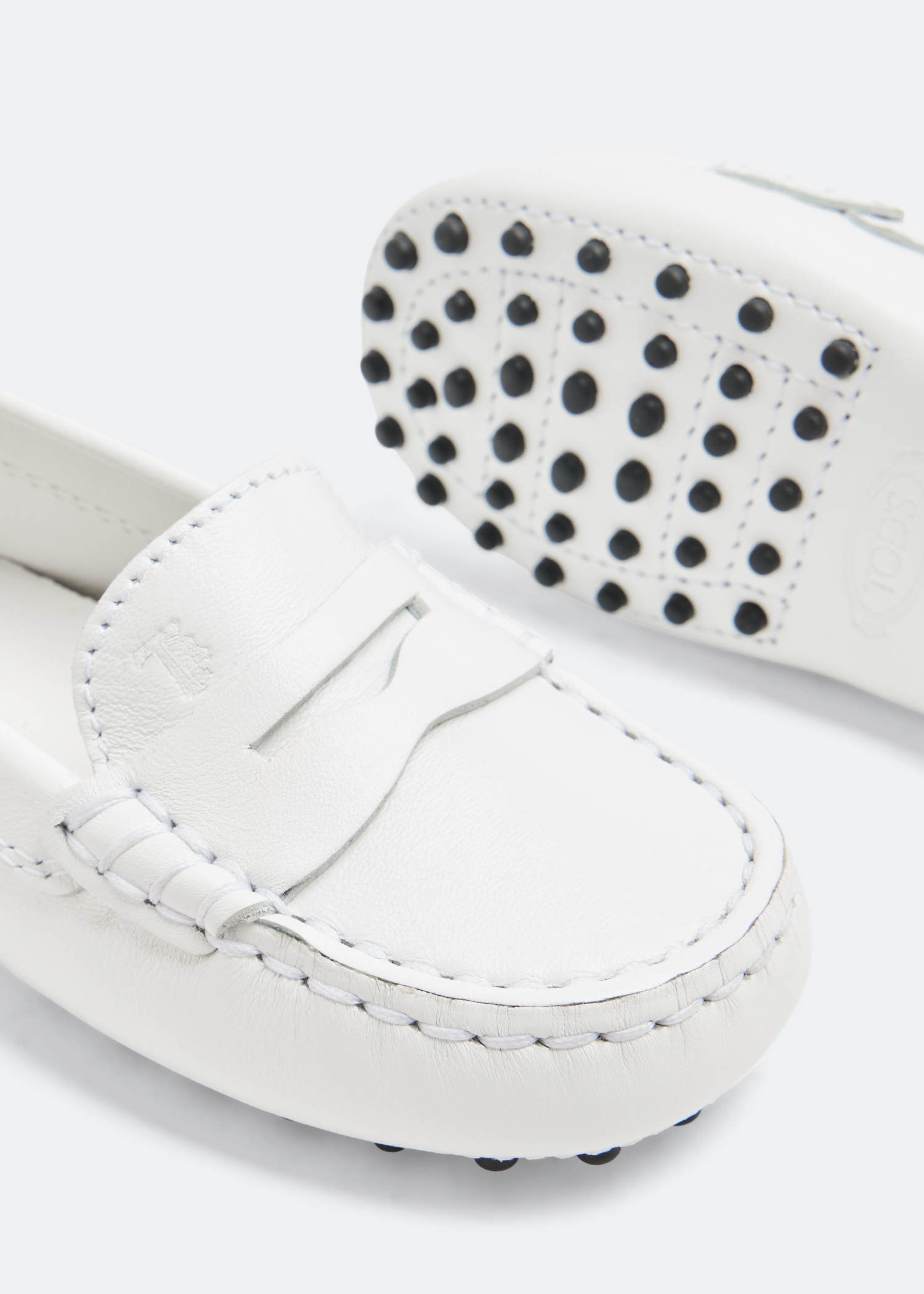 

Gommini moccasins, White