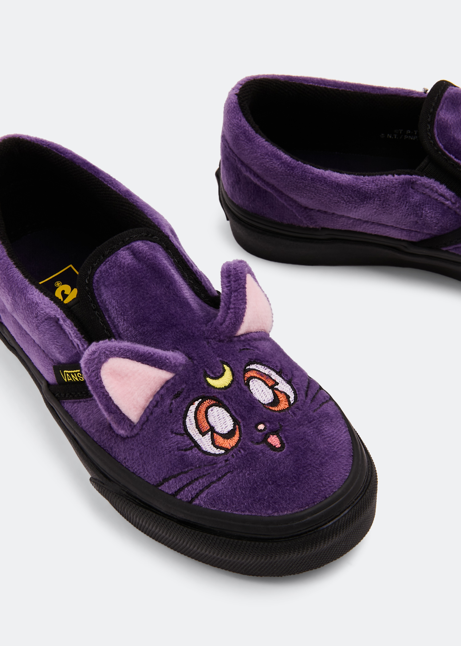 Vans x sailor moon selling luna slip on toddler shoes sneakers