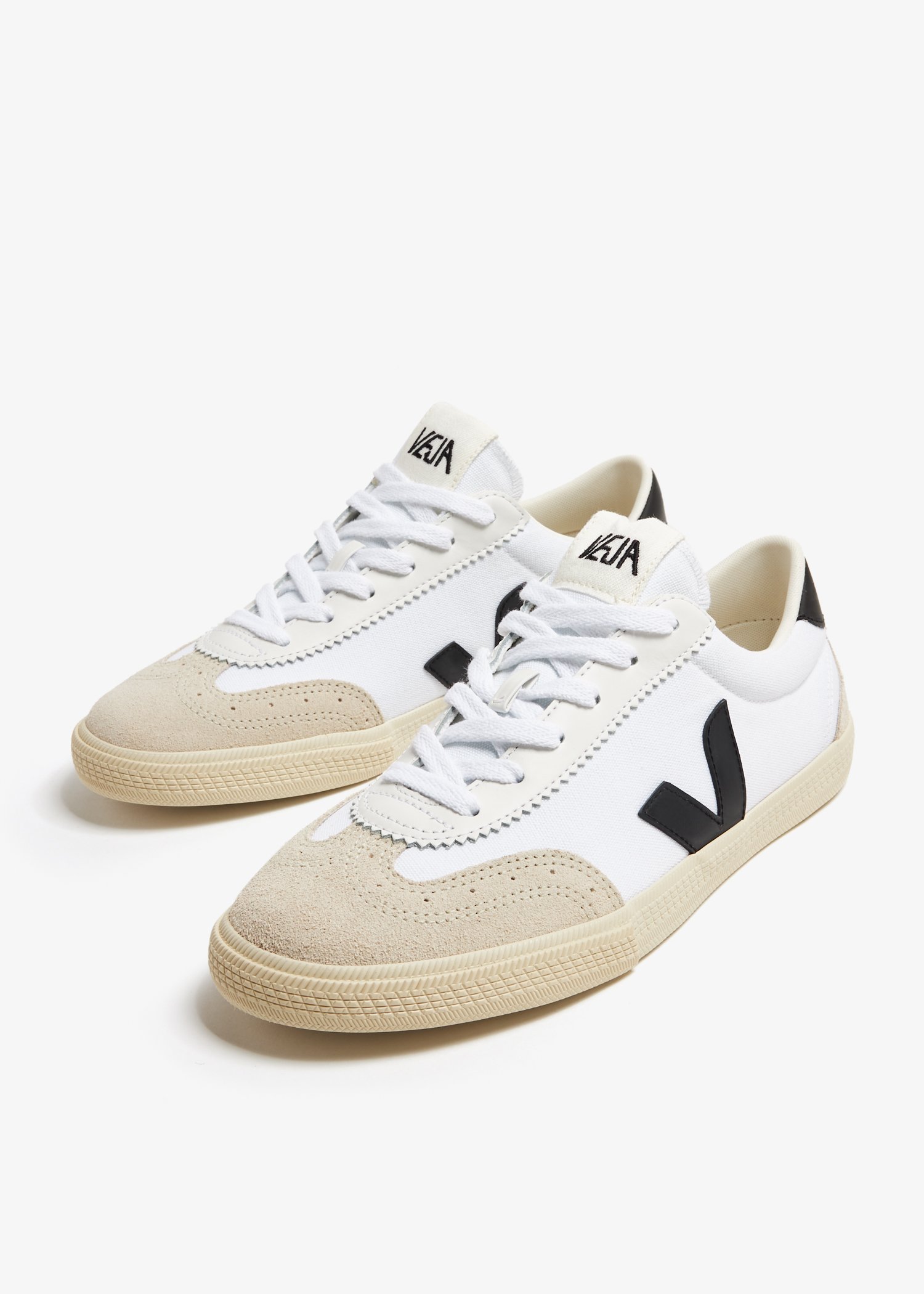 Veja hotsell volley homme