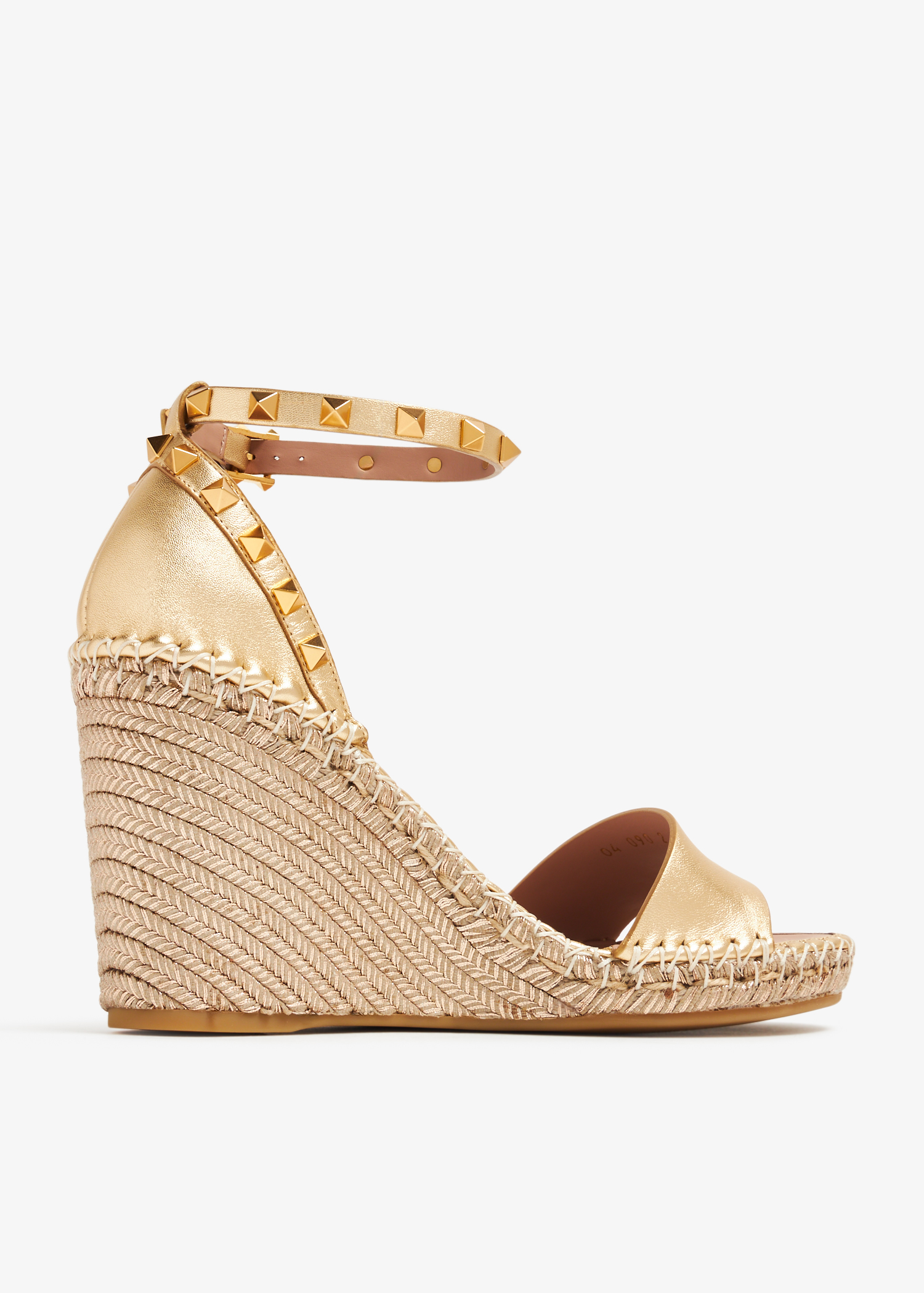 Gold wedges clearance with studs