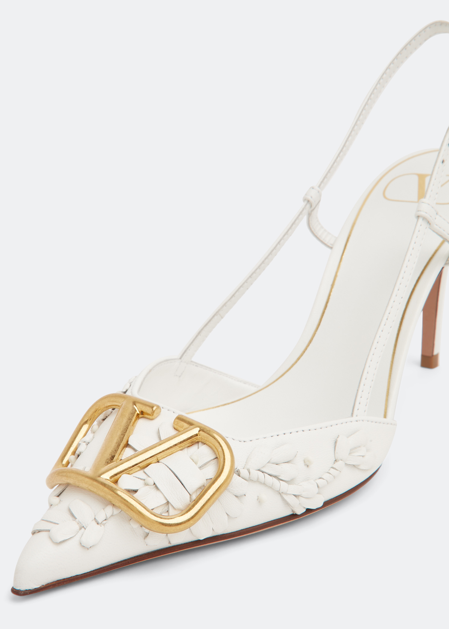 

VLogo Signature slingback pumps, White