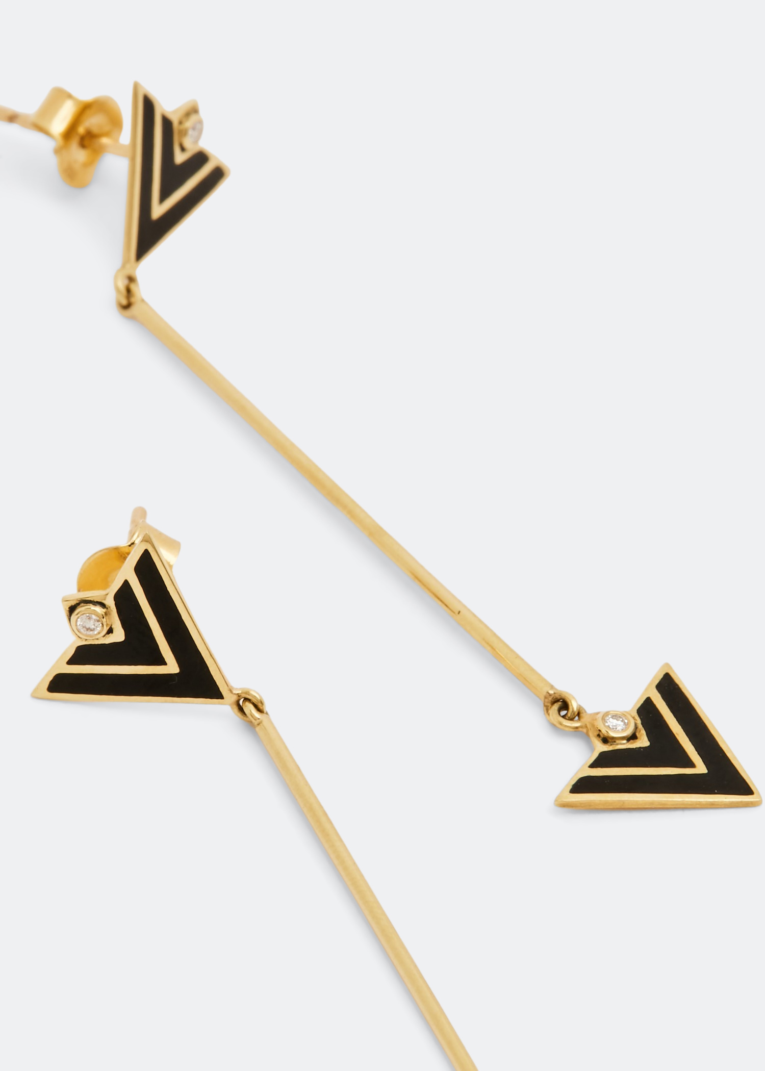 

Triangle Diamond earrings, Gold