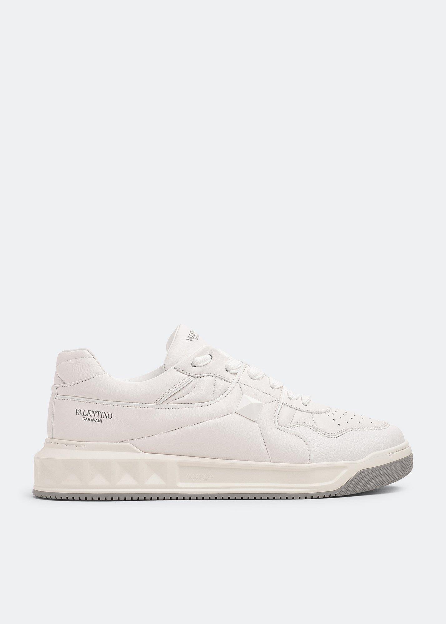 Valentino garavani sneakers top 2019