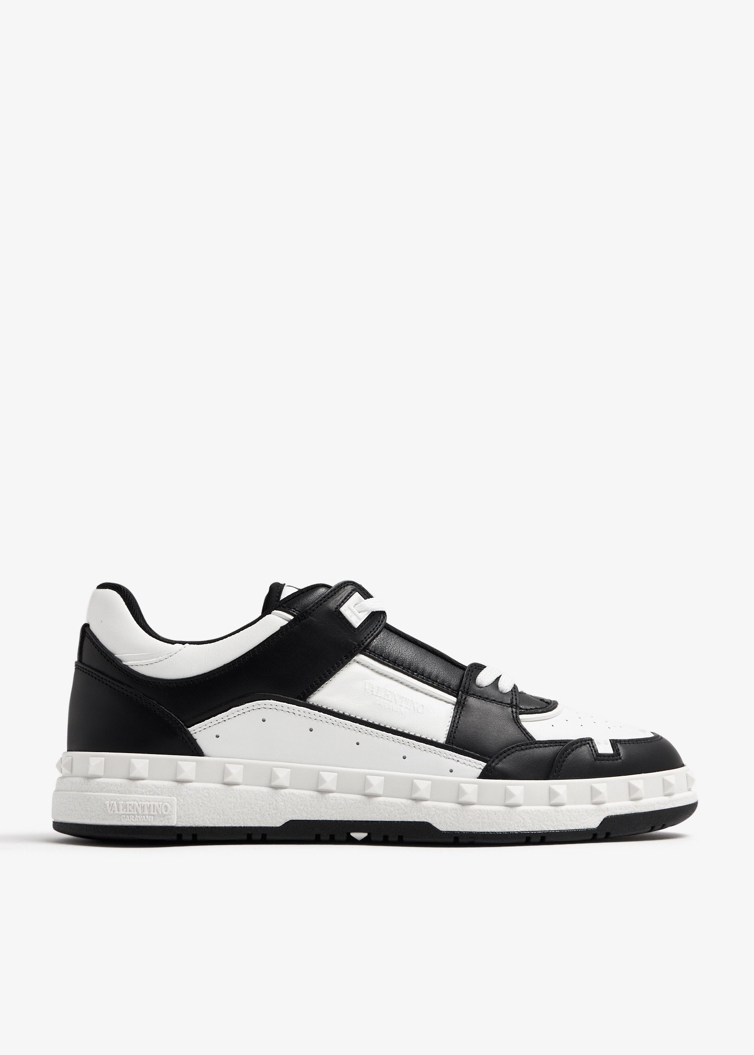 Vltn low clearance top sneaker